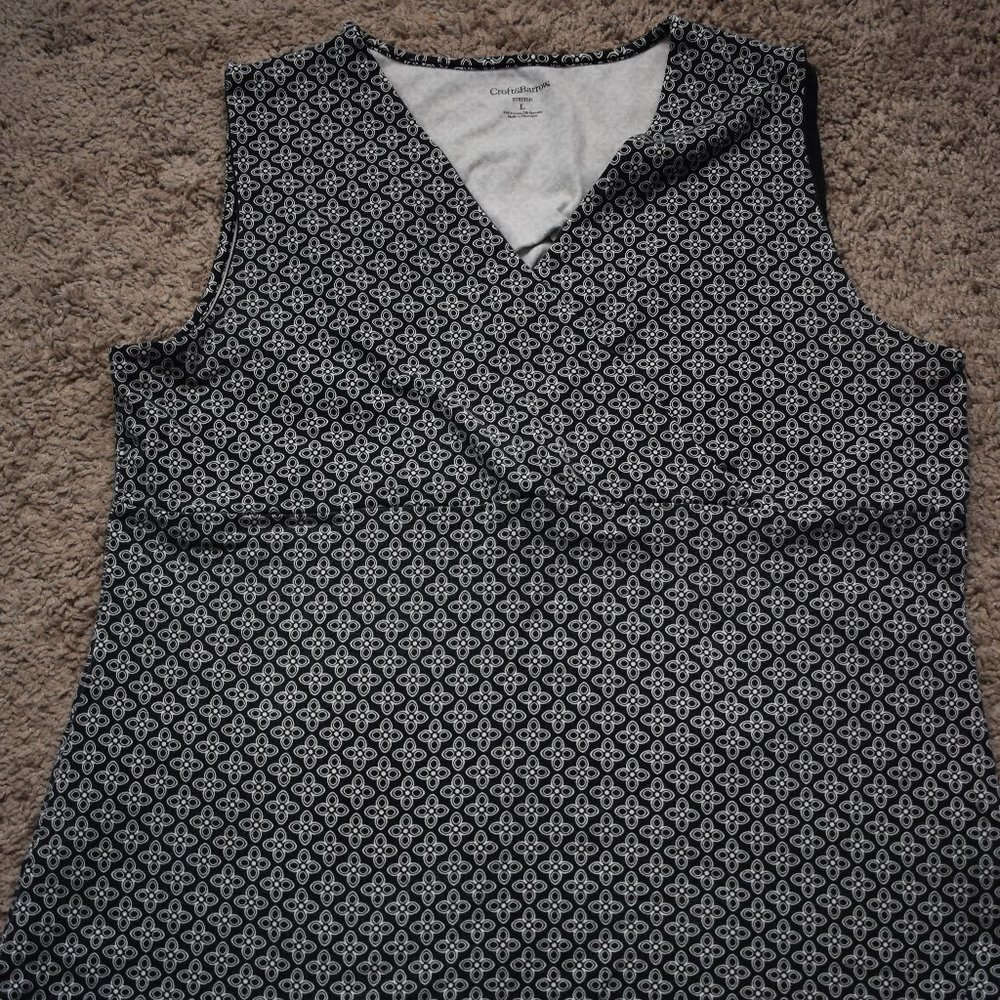 Croft & Barrow Navy Blue and White Tank Top